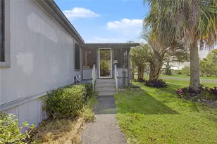 149 E Austin Ave, Onalaska, TX 77360 - Photo 2