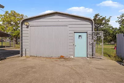 149 E Austin Avenue, Onalaska, TX 77360 - Photo 28