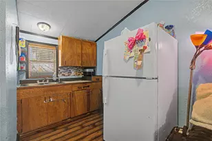 149 E Austin Ave, Onalaska, TX 77360 - Photo 16