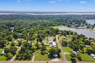 149 E Austin Ave, Onalaska, TX 77360 - Photo 46
