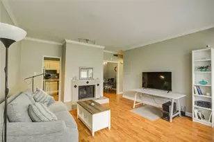 2100 Tanglewilde St, Houston, TX 77063 - Photo 2