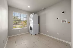 10214 Hedge Way Dr, Houston, TX 77065 - Photo 38