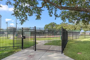 10214 Hedge Way Dr, Houston, TX 77065 - Photo 44