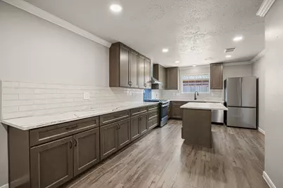 10214 Hedge Way Drive, Houston, TX 77065 - Photo 12