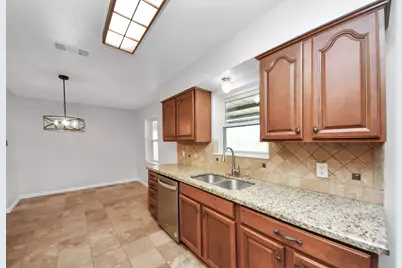 1110 E Brown Lane, Deer Park, TX 77536 - Photo 20