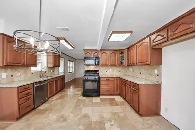 1110 E Brown Lane, Deer Park, TX 77536 - Photo 24