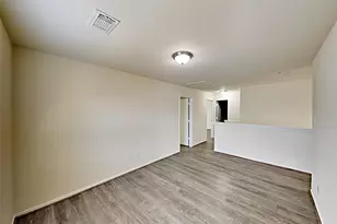 12402 Grossmount Dr, Houston, TX 77066 - Photo 6