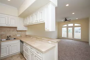2701 Helena St, Houston, TX 77006 - Photo 12