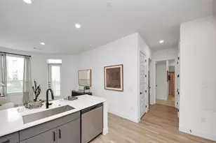 15635 Memorial Dr, Houston, TX 77079 - Photo 10