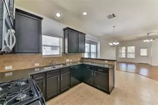 2013 Troon Dr, La Porte, TX 77571 - Photo 6