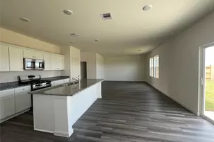 3223 Diamond Vw Ln, Angleton, TX 77515 - Photo 2