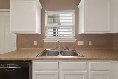 2338 Summit Meadow Drive, Houston, TX 77489 - Photo 12