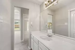 3123 Wilshire Ln, Baytown, TX 77521 - Photo 8