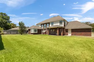 3123 Wilshire Ln, Baytown, TX 77521 - Photo 34