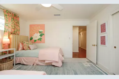 827 Saint George Lane, Houston, TX 77079 - Photo 34