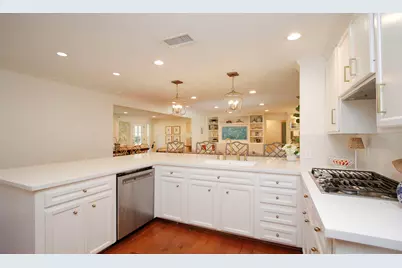 827 Saint George Lane, Houston, TX 77079 - Photo 22