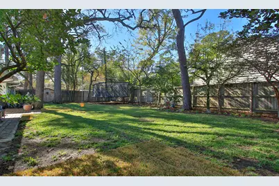 827 Saint George Lane, Houston, TX 77079 - Photo 46