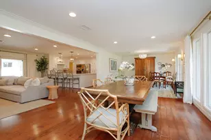 827 St George Ln, Houston, TX 77079 - Photo 10