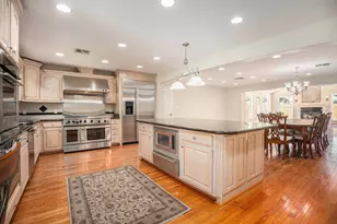 33 Maple Ln, Galveston, TX 77551 - Photo 12