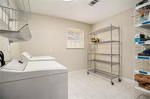 33 Maple Ln, Galveston, TX 77551 - Photo 32