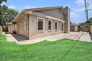 33 Maple Ln, Galveston, TX 77551 - Photo 34