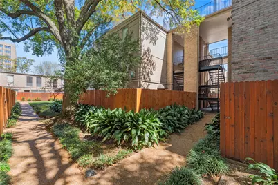 4637 Wild Indigo Street #421, Houston, TX 77027 - Photo 6