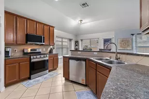 4047 Conifer Dr, Dickinson, TX 77539 - Photo 8