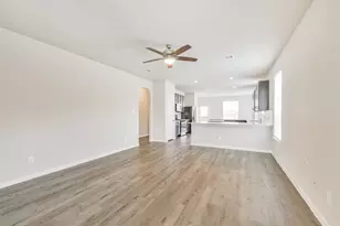 2934 Lawrence Pk Ct, Conroe, TX 77304 - Photo 4