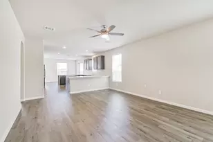 2934 Lawrence Pk Ct, Conroe, TX 77304 - Photo 6