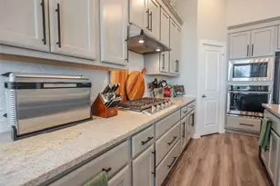 4035 Shackleton Ct, Iowa Colony, TX 77583 - Photo 8