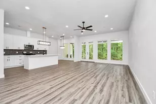 12163 La Salle River Rd, Conroe, TX 77304 - Photo 8