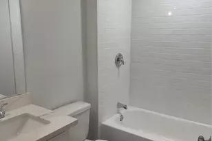 2281 Des Jardines St, Houston, TX 77023 - Photo 12