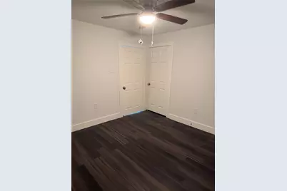 2281 Des Jardines Street, Houston, TX 77023 - Photo 10