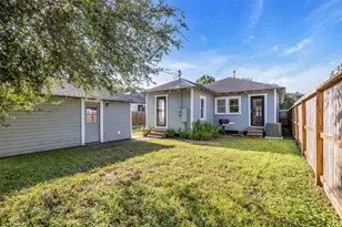 1015 E 14th St, Houston, TX 77009 - Photo 28