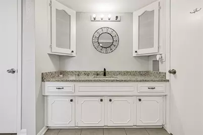 7722 Battlewood Drive, Houston, TX 77040 - Photo 10