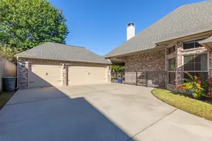 2565 Amberwood Dr, Beaumont, TX 77713 - Photo 40