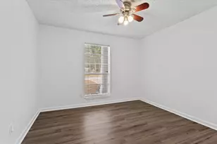 402 Placid Lake Ln, Magnolia, TX 77354 - Photo 22