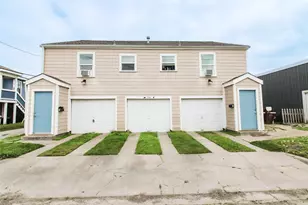 1214 44th St, Galveston, TX 77550 - Photo 2