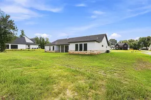 70 Quiet Springs Trl, Willis, TX 77378 - Photo 46