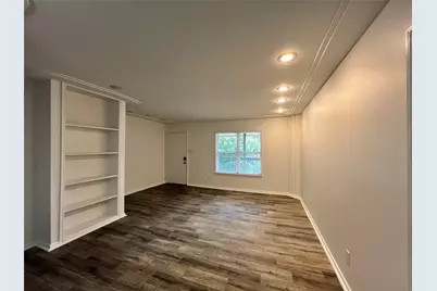 855 Augusta Drive #60, Houston, TX 77057 - Photo 2