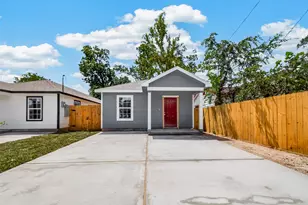 7412 S Hall St, Houston, TX 77028 - Photo 1
