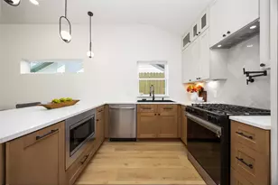 508 Dell Ct, Houston, TX 77009 - Photo 10