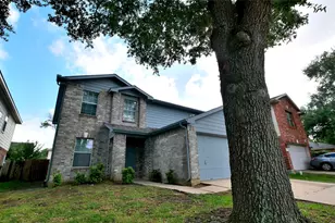 17127 Westminster Village Ct, Houston, TX 77407 - Photo 2