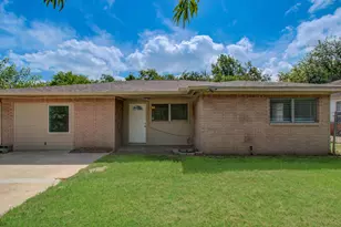 3620 Easy St, Houston, TX 77026 - Photo 1