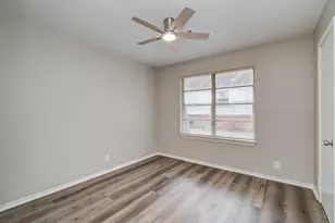 3620 Easy St, Houston, TX 77026 - Photo 8