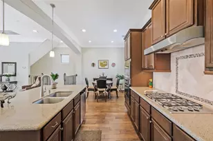 12255 Oxford Cres Cir, Houston, TX 77082 - Photo 8