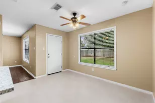 111 Jamestown Ave, Clute, TX 77531 - Photo 14