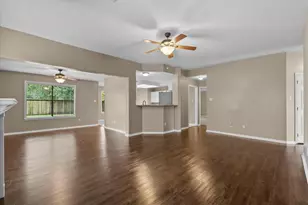 111 Jamestown Ave, Clute, TX 77531 - Photo 6