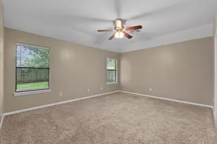 111 Jamestown Ave, Clute, TX 77531 - Photo 22