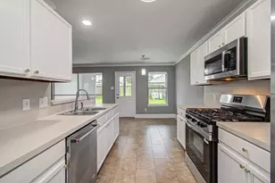 13963 Maximos Dr, Houston, TX 77083 - Photo 6